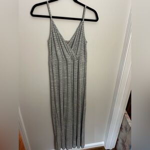 Gap Maxi Dress Gray Striped Small EUC